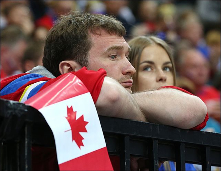 Российские хоккеисты не стали слушать гимн Канады, проиграв в финале ЧМ, фото - amic.ru