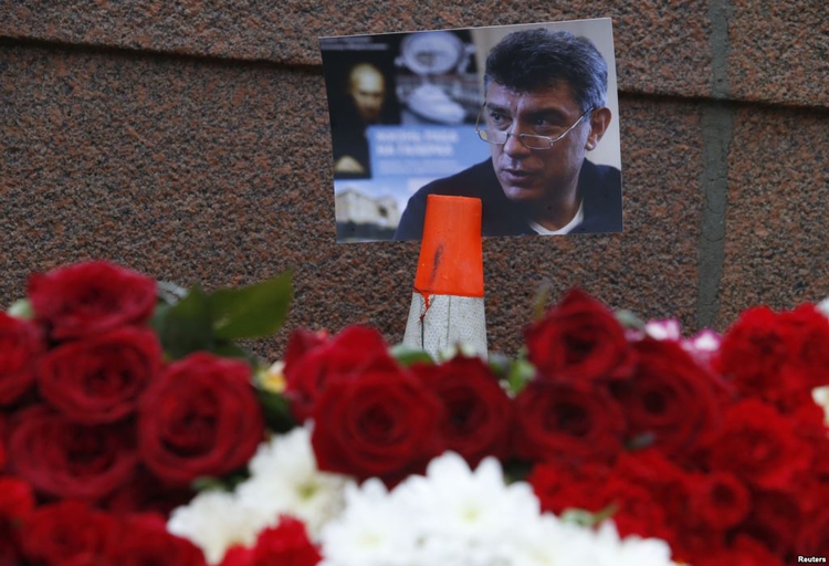Более 16 тысяч человек собрались на шествие памяти Немцова в Москве, фото - ru.krymr.com