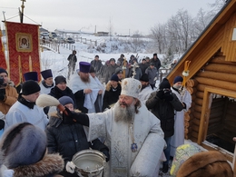 Митрополит Кирилл совершил Крещенскую литургию в Боголюбской обители в селе Сарсы