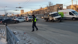 В Екатеринбурге выясняют обстоятельства ДТП с 4 пострадавшими