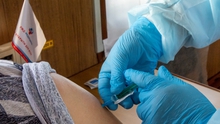 Сотрудники СвЖД проходят вакцинацию от клещевого энцефалита Сотрудники СвЖД проходят вакцинацию от клещевого энцефалита