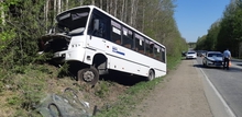 На Среднем Урале устанавливают обстоятельства ДТП с участием пассажирского автобуса На Среднем Урале устанавливают обстоятельства ДТП с участием пассажирского автобуса