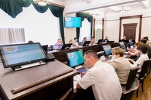 Глава Екатеринбурга провел рабочее совещание по вопросам развития единой социальной карты