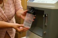 В Свердловские больницы передали 300 кислородных концентраторов для больных COVID-19