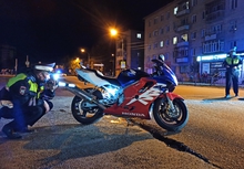 В Сухолом Логу устанавливают обстоятельства ДТП, с участием несовершеннолетнего байкера