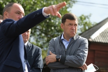 Евгений Куйвашев лично проинспектировал процесс ликвидации последствий наводнения в Верхней и Нижней Салде