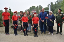 В Екатеринбурге заложена кедровая Аллея Славы в память о погибших в Великой Отечественной войне