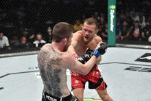 Петр Ян вернул титул чемпиона UFC Петр Ян вернул титул чемпиона UFC