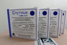Рекордная партия вакцины «Спутник Лайт» доставлена в Екатеринбург