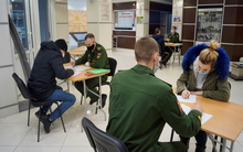 Более тысячи свердловчан поступили на военную службу по контракту в 2021 году