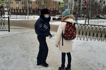 Госавтоинспекция Екатеринбурга напоминает пешеходам как правильно переходить дорогу