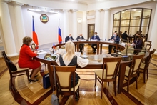 Глава Екатеринбурга встретился с генеральным консулом Чешской Республики в Екатеринбурге Глава Екатеринбурга встретился с генеральным консулом Чешской Республики в Екатеринбурге