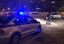 В Екатеринбурге подросток торопился на каток и попал под машину