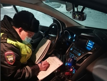 Пьяный свердловчанин пытался откупиться от инспектора ГИБДД Пьяный свердловчанин пытался откупиться от инспектора ГИБДД