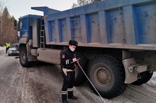 В ДТП под Нижней Турой самосвалом раздавило легковушку