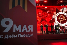 15 градусов тепла, хиты от Гагариной и «Любэ» и 3786 залпов во время салюта 15 градусов тепла, хиты от Гагариной и «Любэ» и 3786 залпов во время салюта