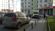 В Екатеринбурге водитель сбил девочку, выбежавшую из двора