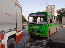 В аварии на Уралмаше погиб кондуктор автобуса