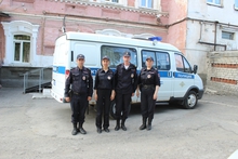 В Свердловской области сотрудники полиции спасли тонущего мальчика