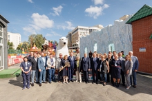 В Екатеринбургском зоопарке открыли новый вольер для белых медведей
