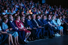 Губернатор Евгений Куйвашев принял участие в областном педсовете Губернатор Евгений Куйвашев принял участие в областном педсовете