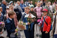 В День знаний за парты сядет более 187 тысяч юных екатеринбуржцев