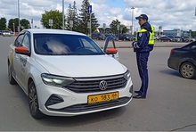 Госавтоинспекция Екатеринбурга проводит рейд «Такси»