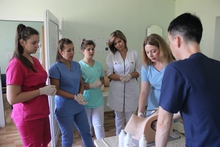 Педагоги Уральского медицинского университета обучают врачей из ДНР