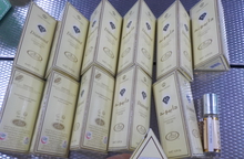 Кольцовские таможенники изъяли у пассажира почти 100 флаконов духов