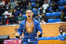 Спортсмен из верхнепышминского КС УГМК выиграл свой второй титул чемпиона мира по самбо Спортсмен из верхнепышминского КС УГМК выиграл свой второй титул чемпиона мира по самбо