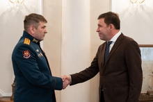 Новый военный комиссар Свердловской области представлен губернатору Новый военный комиссар Свердловской области представлен губернатору