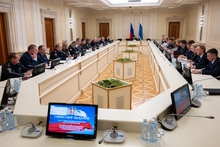 Евгений Куйвашев поручил усилить контроль за расходами при реализации национальных проектов