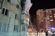 В Екатеринбурге спасли 33 человека на пожаре в многоквартирном доме