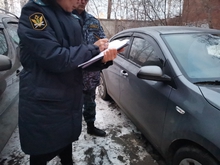 Приставы арестовали автомобиль екатеринбуржца за долги по ЖКХ