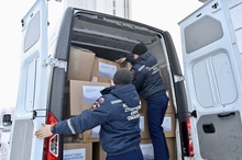 Более 20 тонн гуманитарного груза волонтеры доставили из Екатеринбурга в Луганск