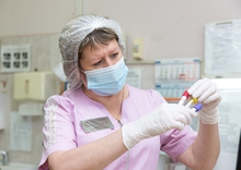 Более 20 тысяч уральских медиков получили специальные социальные выплаты