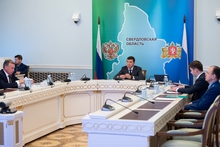 Евгений Куйвашев нацелил правительство и глав муниципалитетов на усиление противопожарной работы