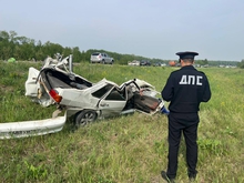 На трассе в Белоярском районе произошло лобовое столконовение легковушки с грузовиком
