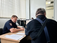 Госавтоинспекция Екатеринбурга оштрафовала водителя автобуса, который играл в телефон во время движения