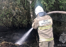 Пожар в свердловском селе Шайдуриха потушен сегодня утром