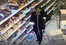 Полиция Екатеринбурга устанавливает личности пенсионеров, закупившихся продуктами за чужой счет