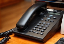 Горячая линия по качеству и безопасности школьных товаров продолжается в Свердловской области