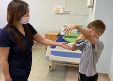 Около 2,3 тысячи маленьких уральцев ежедневно проходят профилактические осмотры в Свердловской области Около 2,3 тысячи маленьких уральцев ежедневно проходят профилактические осмотры в Свердловской области