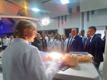 Десять медицинских классов открылись в День знаний в Свердловской области