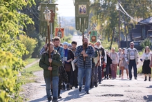 Верующие со всей России вышли на один из самых продолжительных крестных ходов