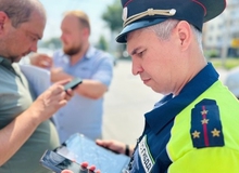 Инспекторы ГИБДД на дорогах Екатеринбурга ловят должников