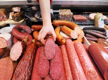 В магазинах Екатеринбурга в халяльной продукции обнаружена свинина