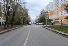 В Екатеринбурге на пешеходном переходе кроссовер сбил школьницу