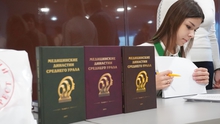 ​В Екатеринбурге презентовали уникальное пятитомное издание «Медицинские династии Среднего Урала»