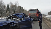 ​​​В ДТП на трассе Екатеринбург-Пермь пострадал водитель и его беременная супруга
